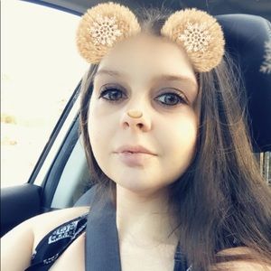 Meet your Posher, Becky